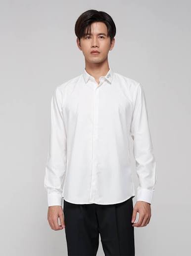 Áo Sơ Mi Cổ Cuban Thêu Đầu Ngựa Form Regular SM200 Màu Trắng